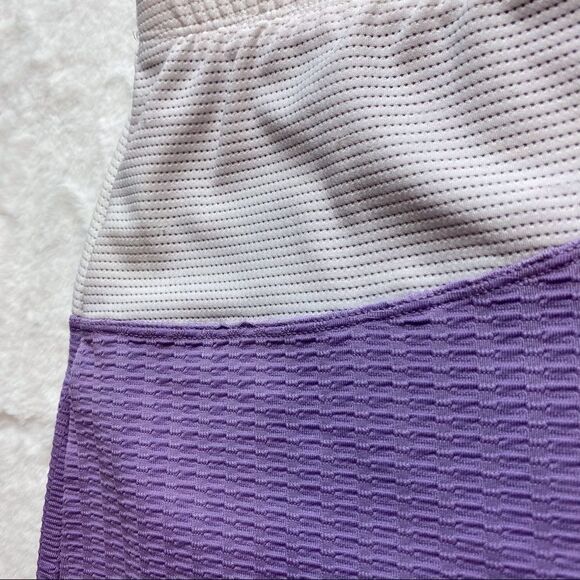 Nike White and Violet Sport Skorts Size Medium - Picture 6 of 9